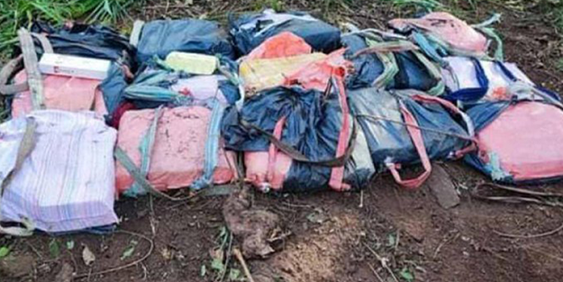 Sınırdan uyuşturucu geçirmeye çalışan 15 kişi öldürüldü