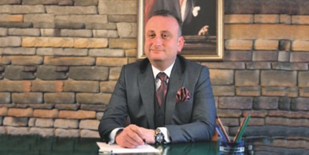 Sinop Belediye Başkanı Barış Ayhan kimdir?
