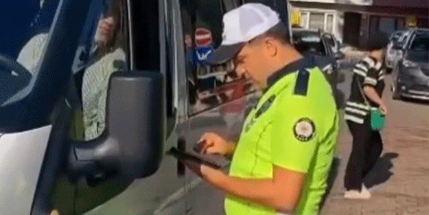 Sinop polisi okul çevrelerini boş bırakmıyor