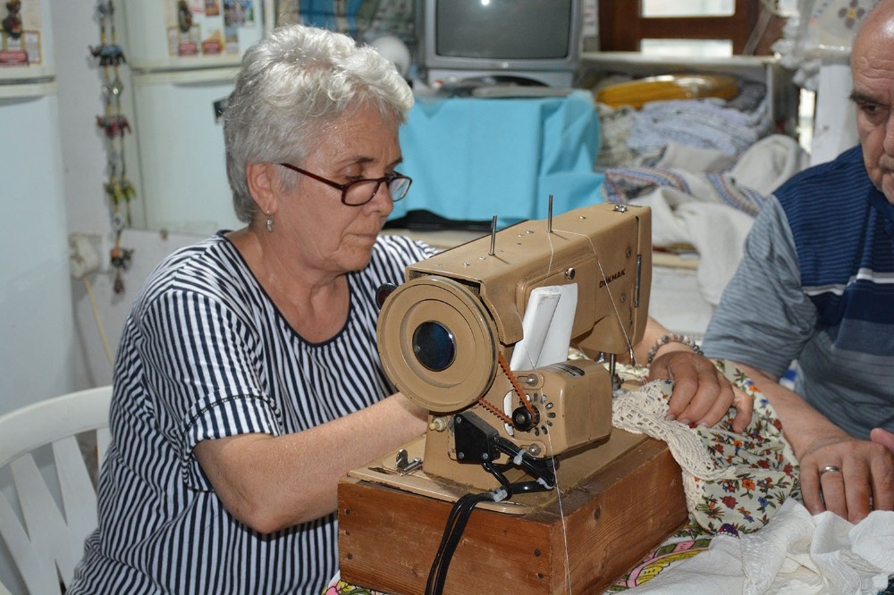 Sinop’a özgü yöresel ürünler dikiyor 