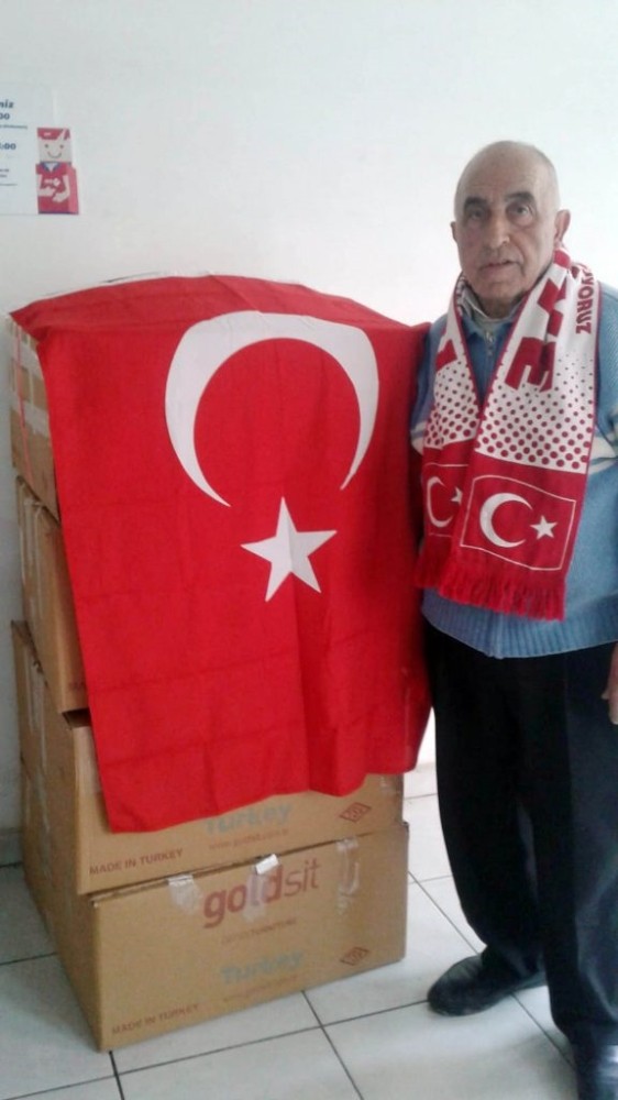 Sinoplu köylülerden depremzedelere yardım 