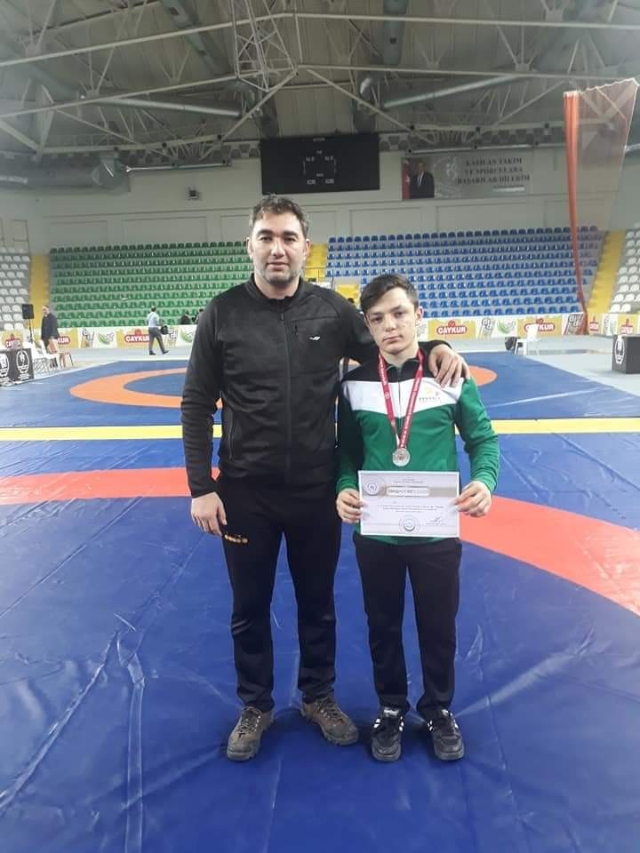 Sinoplu sporcudan büyük başarı 