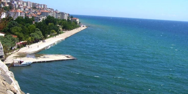 Sinop'ta denize giren 12 yaşındaki çocuk kayboldu