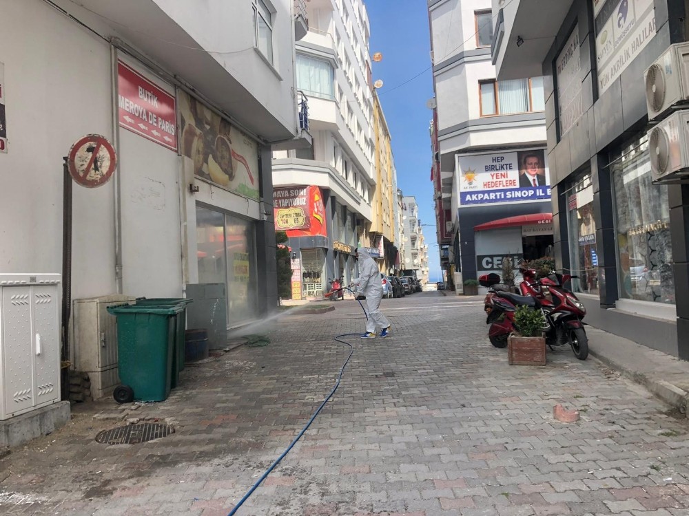 Sinop’ta dezenfekte işlemleri devam ediyor 