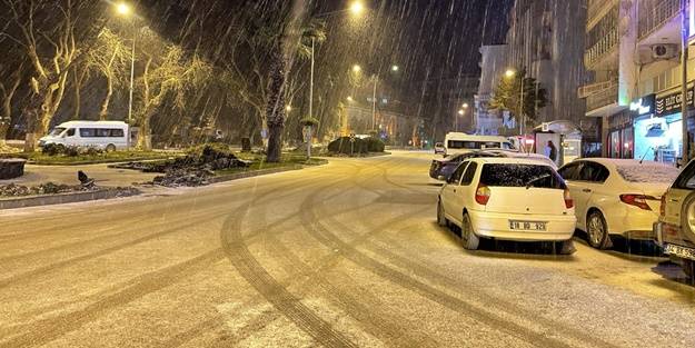 Sinop’ta dolu yağdı