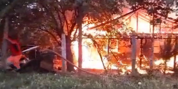 Sinop’ta ev ve ambar yangında kül oldu