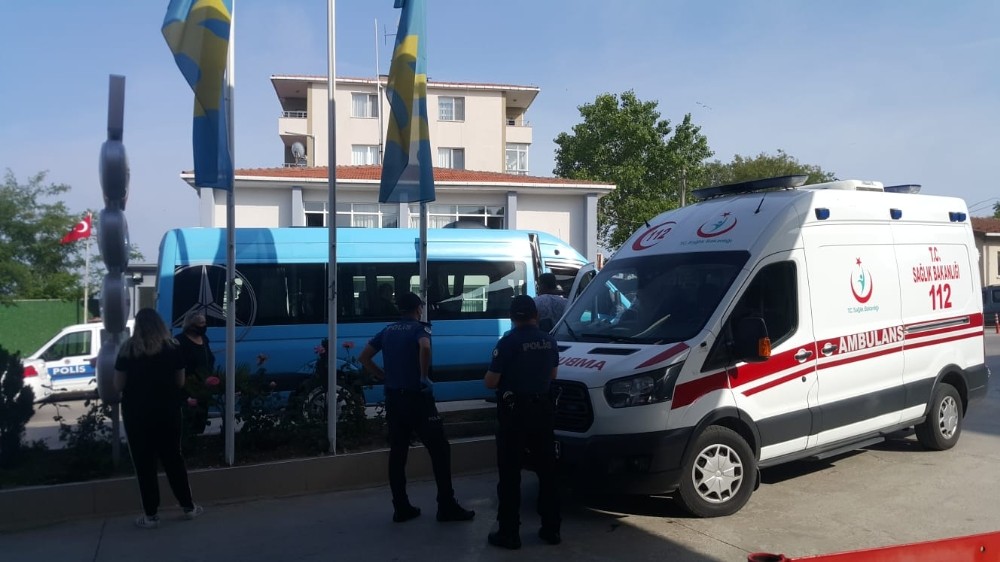 Sinop’ta korona testinden kaçan şahsı polis yakaladı 