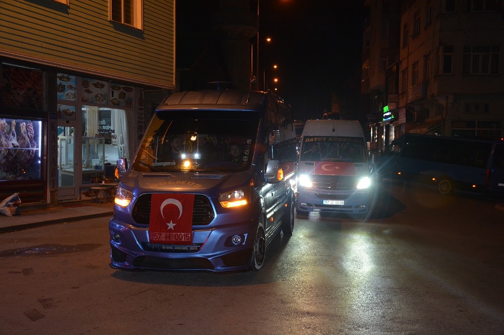Sinop’ta şehitler için konvoy 