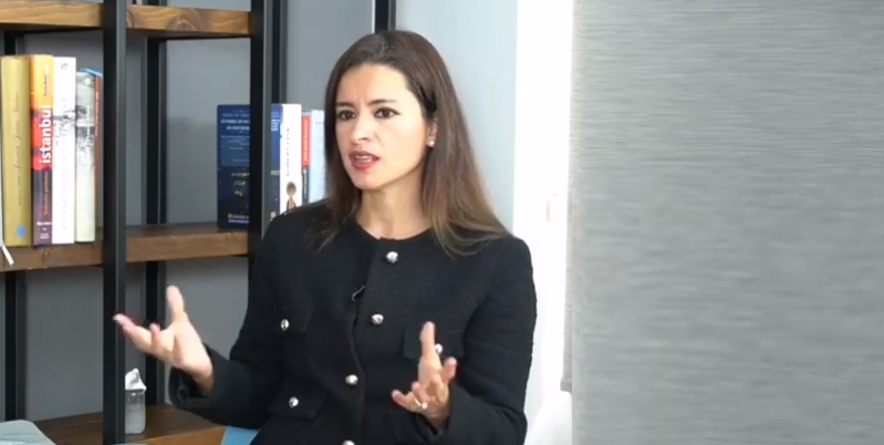 Sirene’den dikkat çeken LGBTİ paylaşımı!