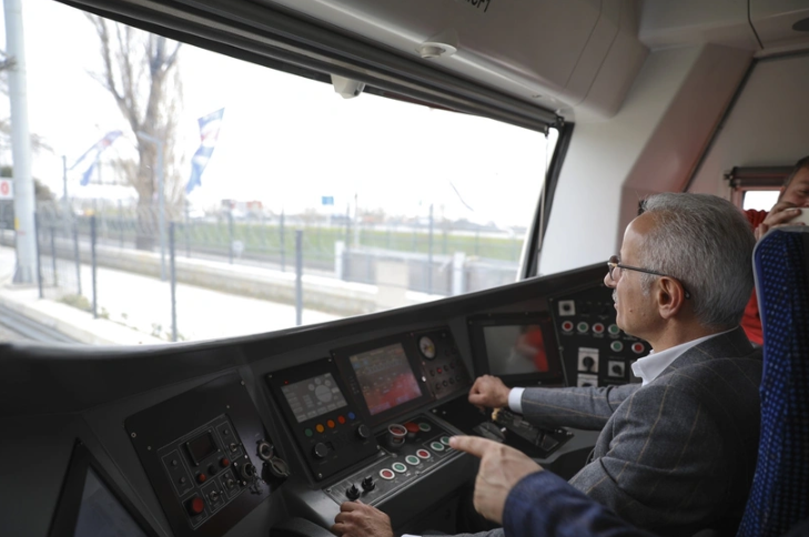 Sirkeci-Kazlıçeşme Raylı Sistem Hattı bugün açılıyor! İçinde yok yok