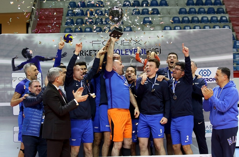 Şirketler Voleybol Ligi’nde şampiyonlar belli oldu 