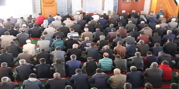 Şırnak'ta 8 ay sonra ilk Cuma namazı kılındı