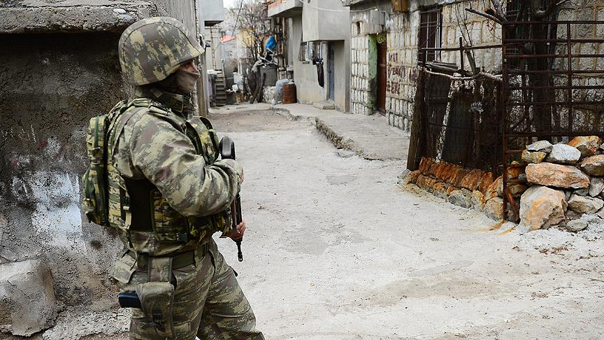 Şırnak'ta bin 13 evde arama yapıldı