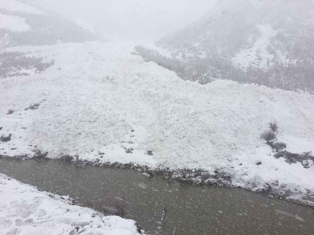 Şırnak’ta çığ düşme anı kamerada 