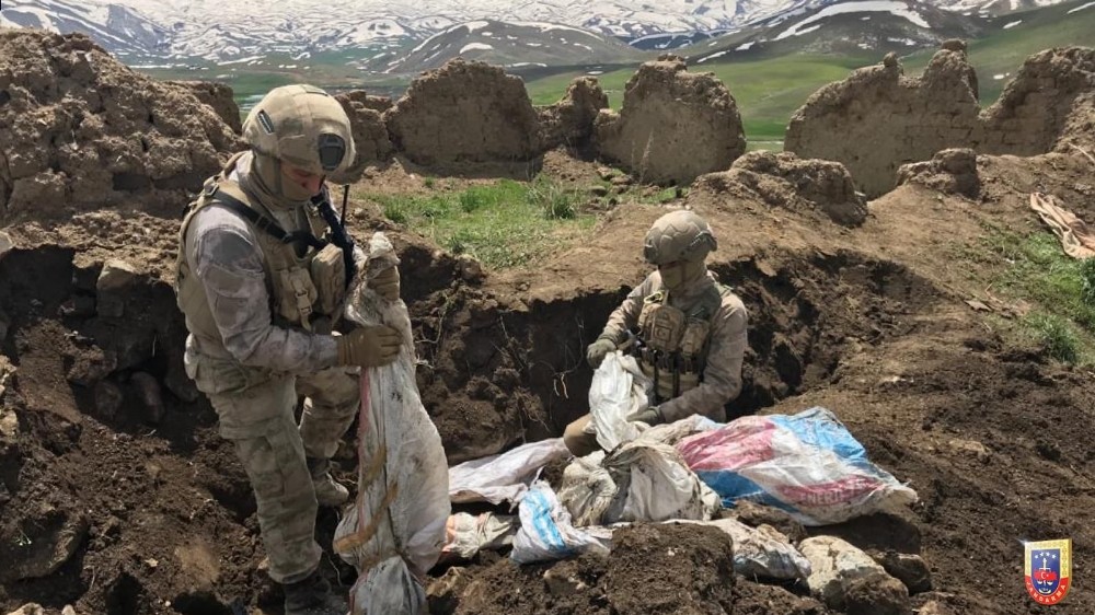 Şırnak’ta teröristlere ait mühimmat ele geçirildi 