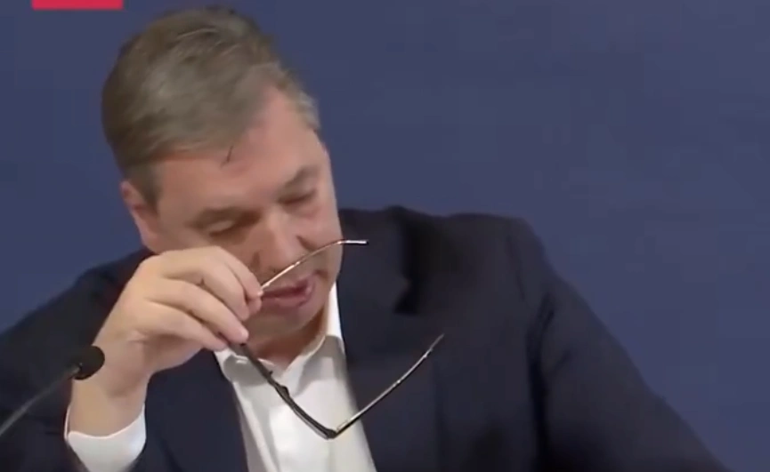 Sırp liderden geri vites! 