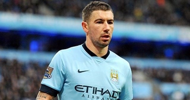 Sırp yıldız Kolarov'dan Beşiktaş'a sıcak mesaj
