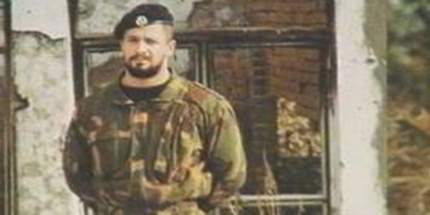 Sırplar, Srebrenitsa’nın ‘efsanevi komutanı’nın peşini bırakmıyor