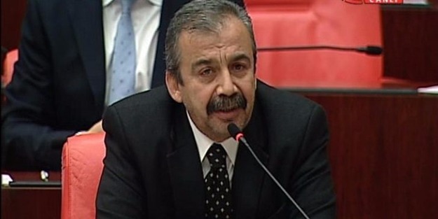 Sırrı Süreyya Önder'den pişkin cevap! Terörist cenazelerine...