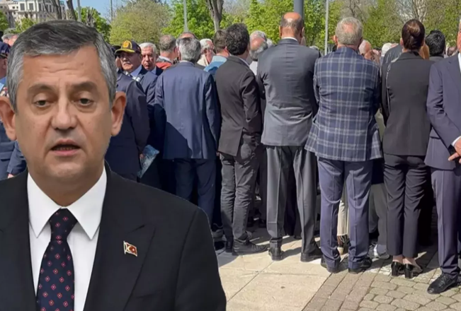 Sırt dönme de ne ki: Mehteri açan Paşa’yı zindanda öldürdüler! Ecdat marşına "sırt" protestosu: Zihniyet aynı zihniyet!