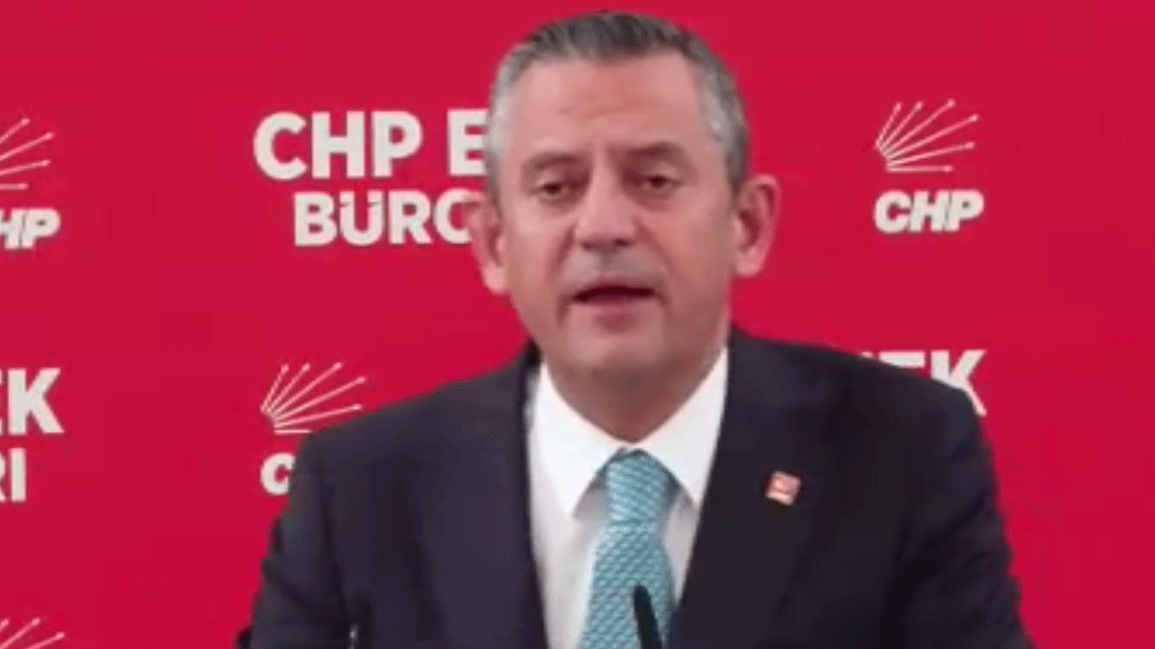 Sırtında yumurta küfesi yok bol keseden veriyor! Özgür Özel’den asgari ücret teklifi