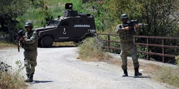 Giriş-çıkışlar kapatıldı, komandolar şehre indi!