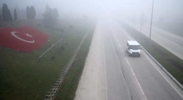 Sis görüş mesafesini 20 metreye düşürdü
