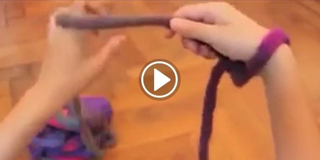 Şiş kullanmadan nasıl atkı örülür?