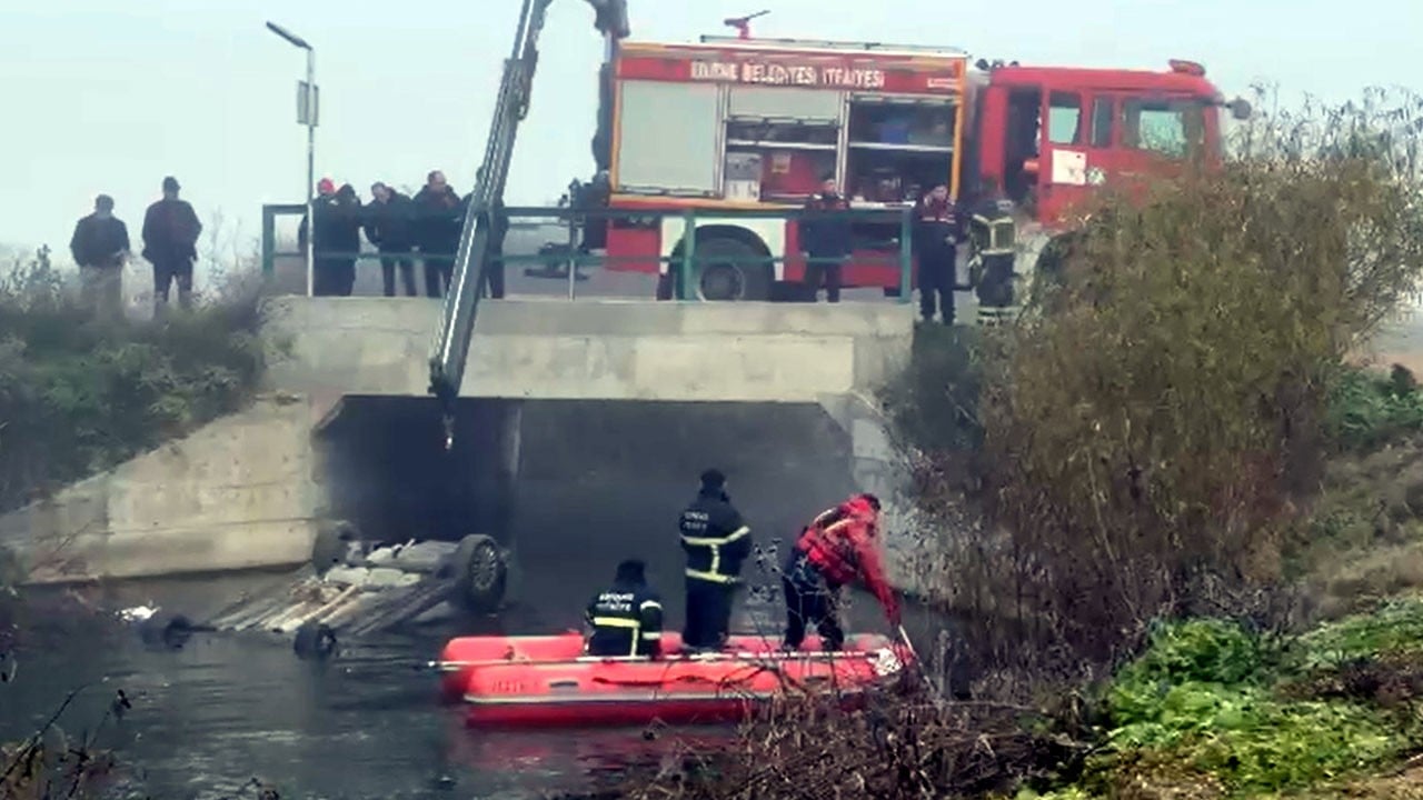 Sis ölüm getirdi! 18 yaşındaki sürücü dereye uçtu