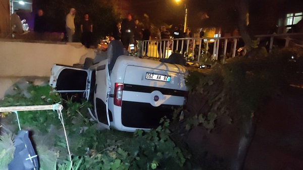 Şişede durduğu gibi durmadı! Bahçeye uçtu