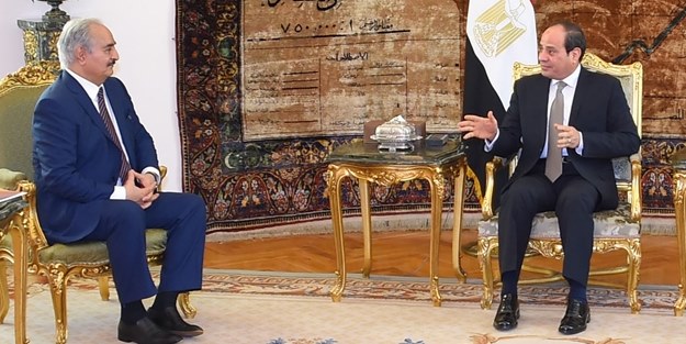 Sisi, Hafter buluştu! Darbeci darbeciye taktik verdi