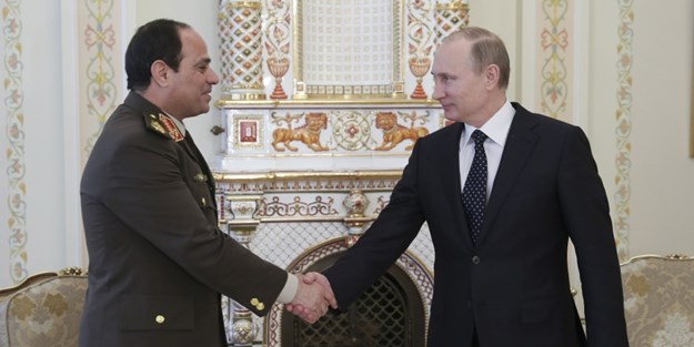 Sisi son 2 yılda 3. Putin ziyaretini yapıyor