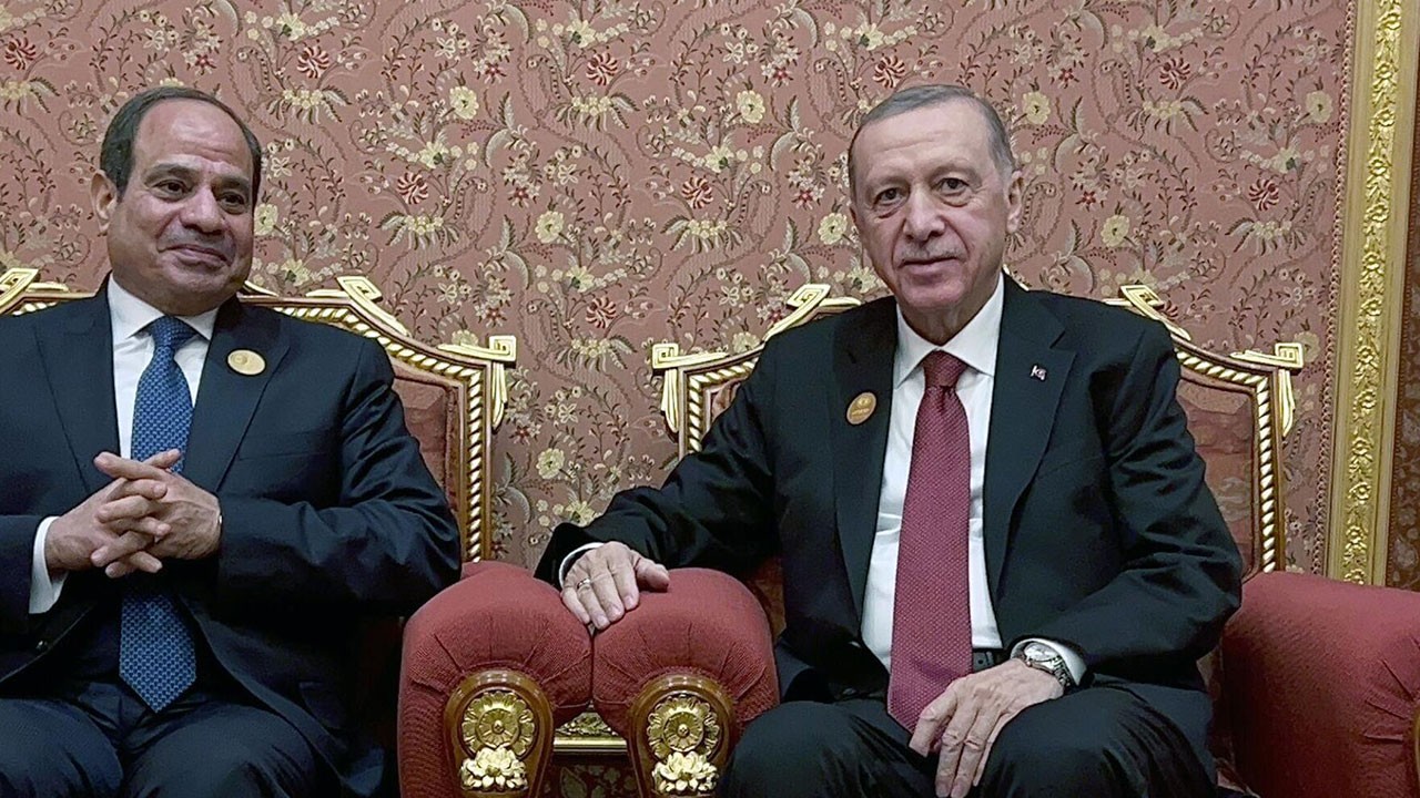 Sisi'den büyük ihanet! Tepki yağıyor