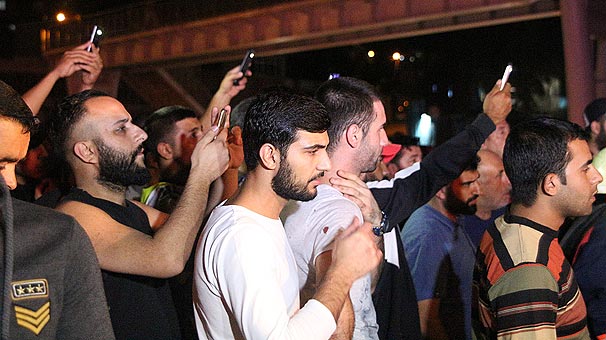 İstanbul Şişli’de ortalık savaş alanına döndü! Onlar telefona sarıldı