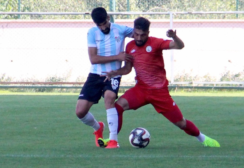 Sivas Belediyespor hazırlık maçında güldü 