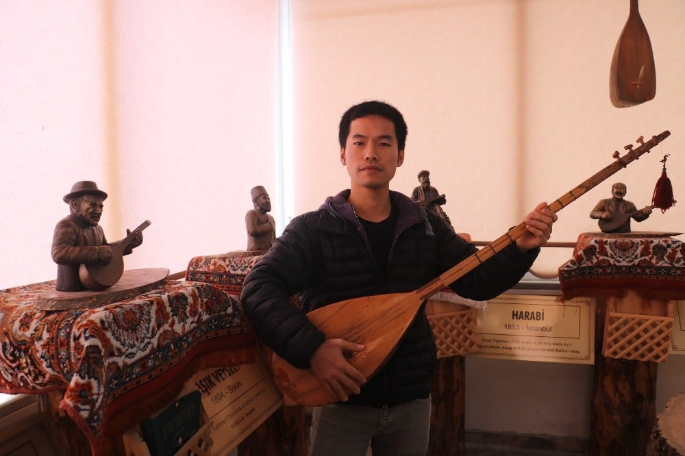 Sivas ellerinde Japon bir ozan 