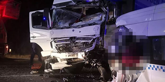 Sivas- Malatya karayolunda feci kaza! Çok sayıda kişi hayatını kaybetti