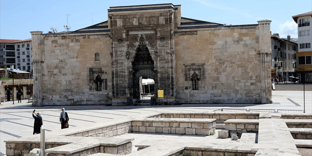 Sivas’ın tarihini gözler önüne seren bu proje, Türkiye’de tek