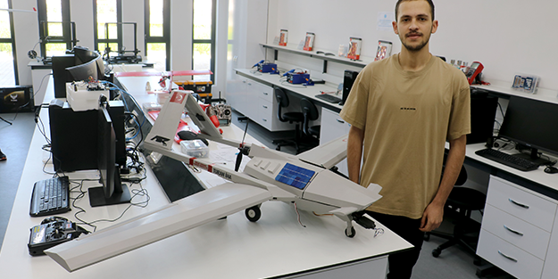 Sivaslı öğrenci İHA üretti! Üretim aşamasında kullandığı parçaları duyan kimse buna inanamıyor