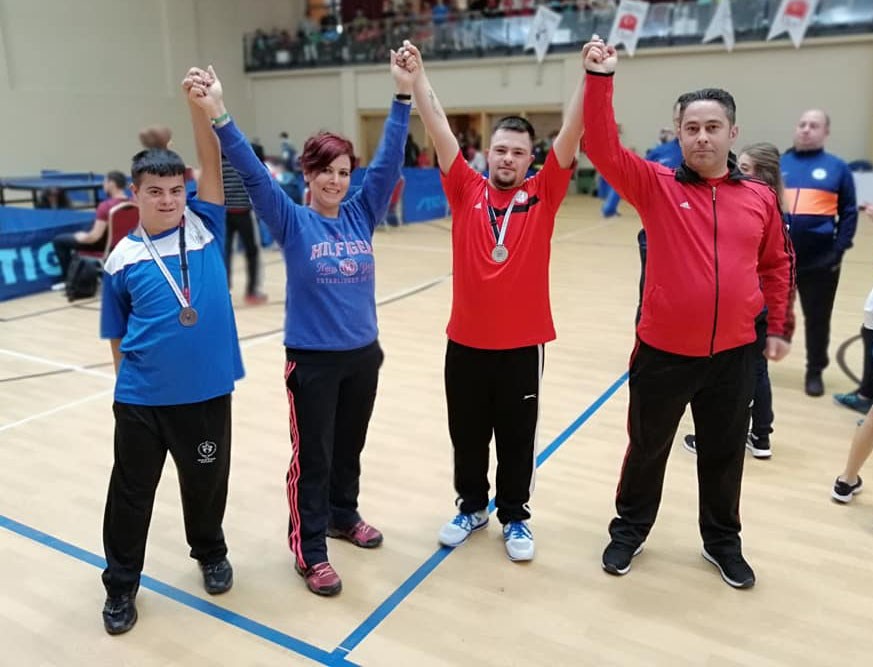 Sivaslı özel sporculardan büyük başarı 