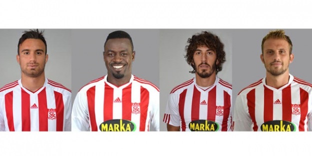 Sivasspor 4 futbolcusu ile yollarını ayırdı