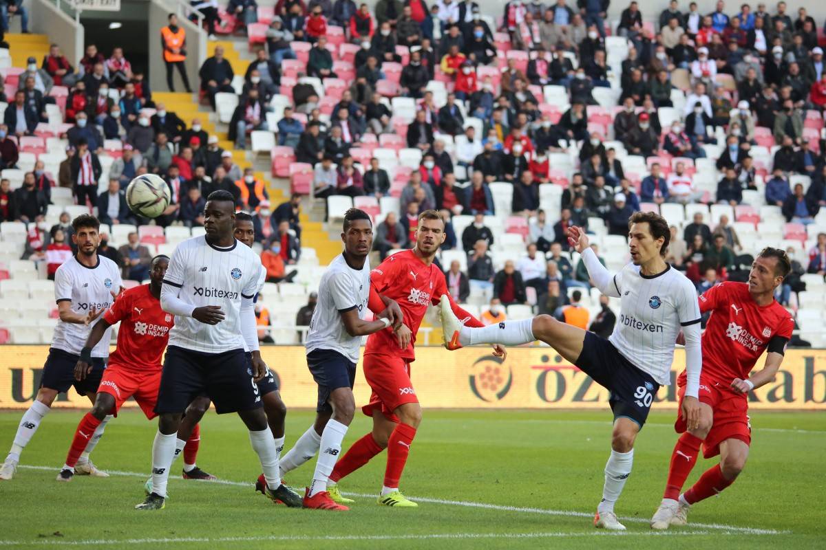Sivasspor, Adana'da 3 puan arayacak