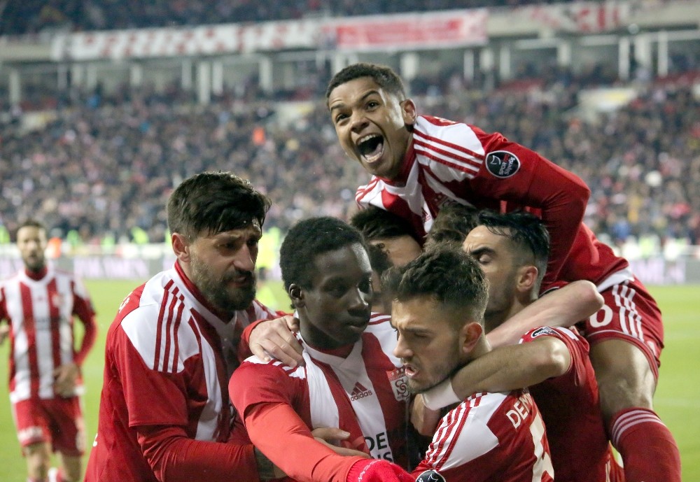 Sivasspor, Ankaragücü karşısında namağlup unvanını korumak istiyor 