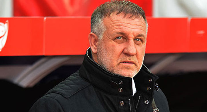 Sivasspor Bakkal'ın istifasının kabul edildiğini açıkladı