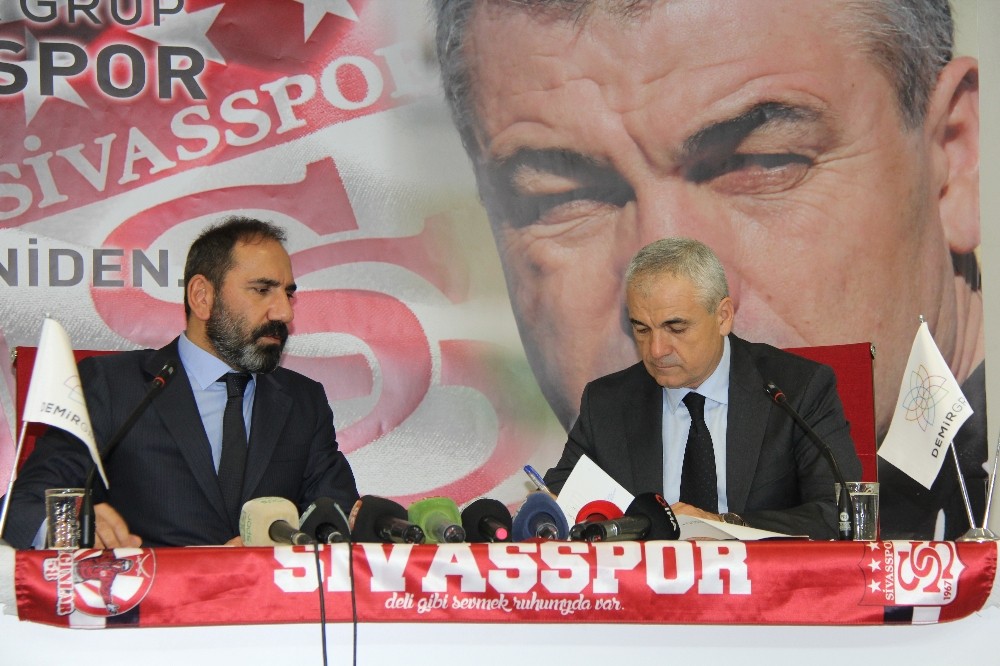 Sivasspor, Çalımbay ile sözleşme imzaladı 
