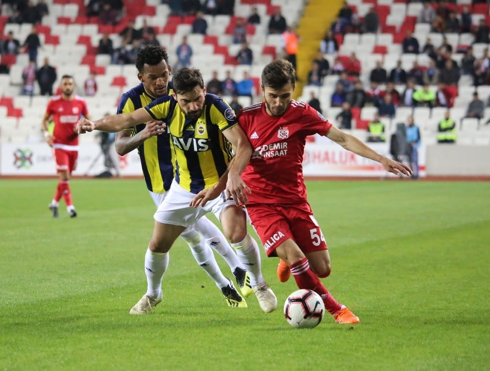 Sivasspor, Cumhuriyet Kupası’nda Fenerbahçe’yi ağırlayacak 