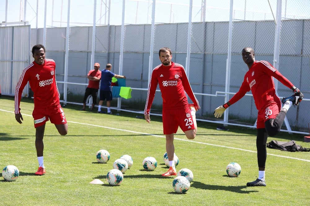 Sivasspor, Denizlispor maçı hazırlıklarını sürdürdü 