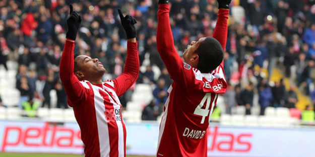 Sivasspor fırtınası, Ankaragücü'nü fena dağıttı