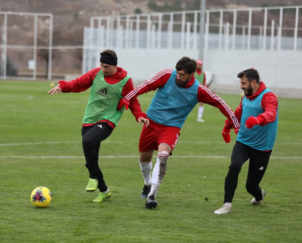 Sivasspor, Göztepe’ye hazır 