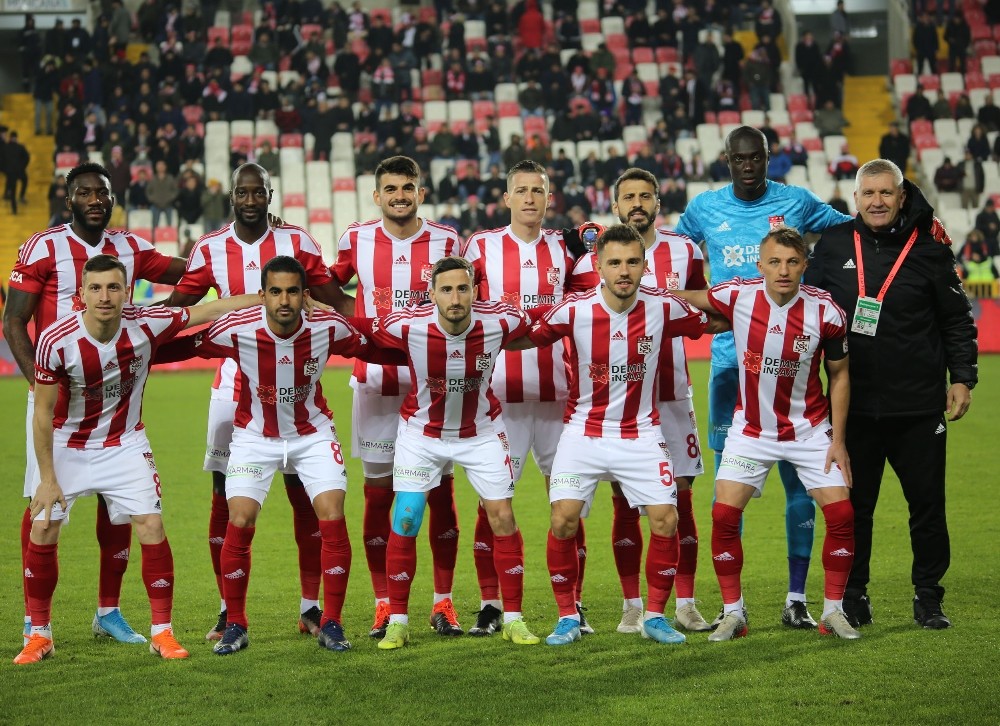 Sivasspor iki eksikle İstanbul’a gidiyor 